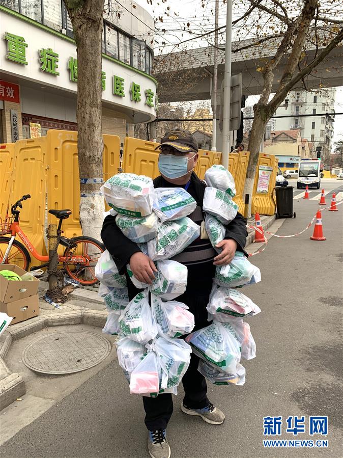 (新华全媒头条·图文互动)(6)从磨难中奋起——武汉战“疫”凝聚中华民族磅礴力量